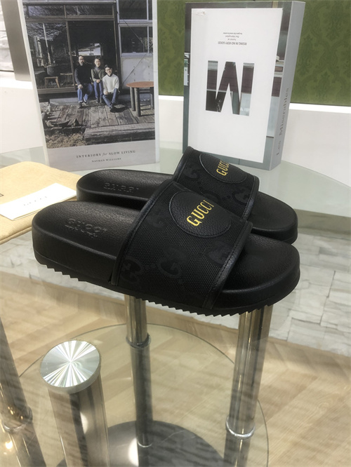 Gucci Sandal(2)-M-646