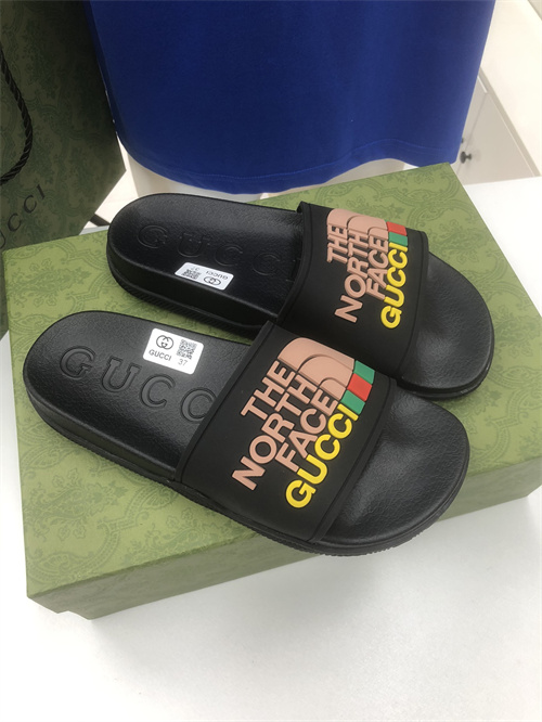 Gucci Sandal(2)-M-654