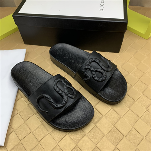Gucci Sandal-W-563