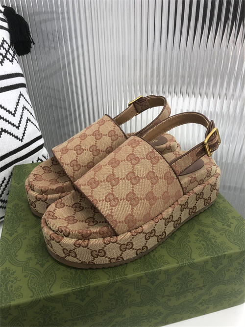 Gucci Sandal-W-600