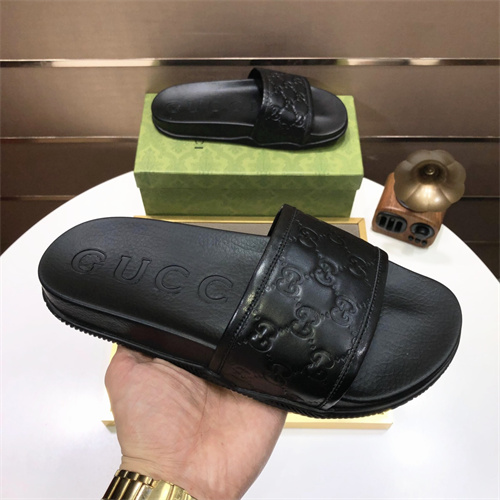 Gucci Sandal(2)-M-724