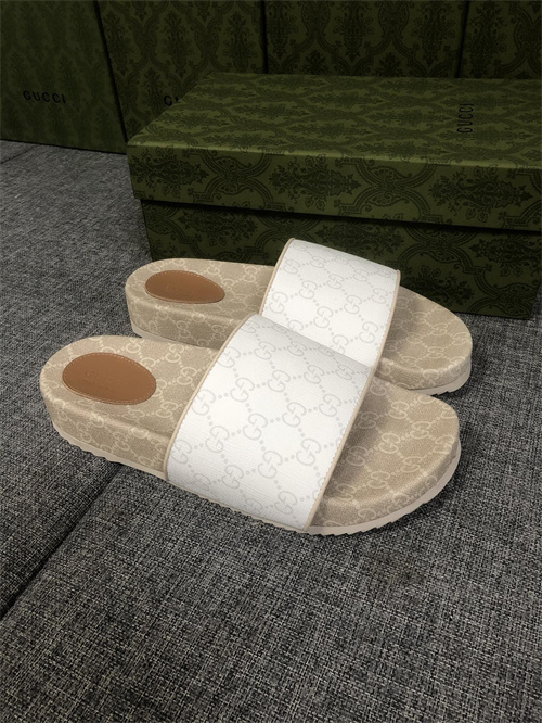 Gucci Sandal(2)-M-765