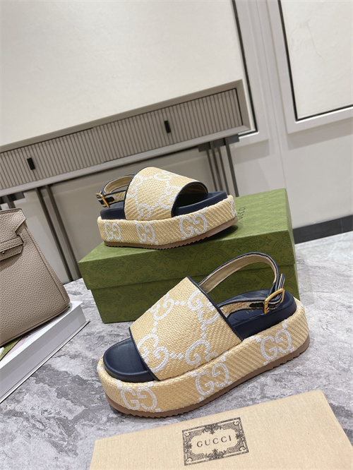 Gucci Sandal(2)-M-775