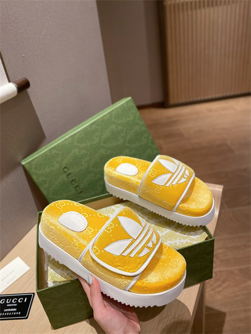 Gucci Sandal(2)-M-787