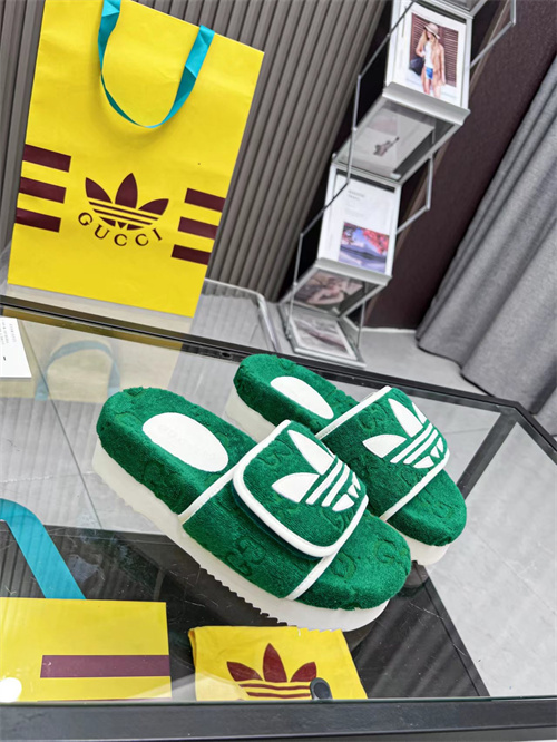 Gucci Sandal(2)-M-805