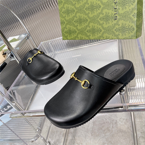 Gucci Sandal(2)-M-853