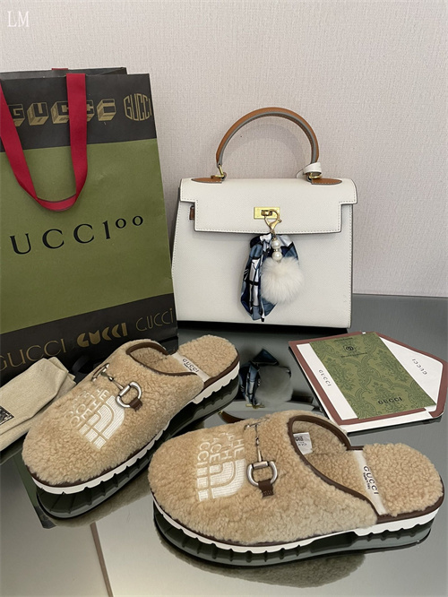 Gucci Sandal-W-780
