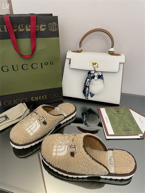 Gucci Sandal(2)-M-891