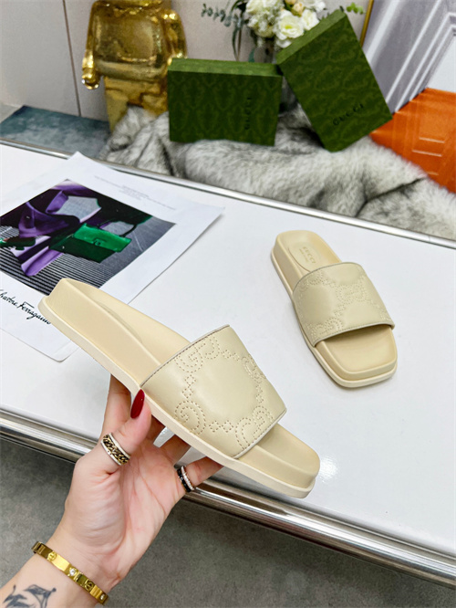 Gucci Sandal-W-783