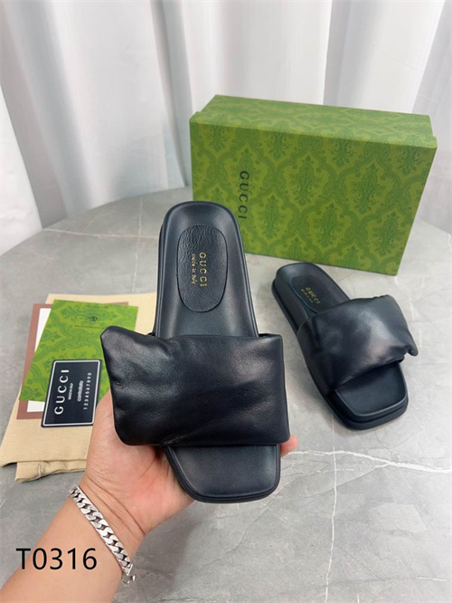 Gucci Sandal(2)-M-917