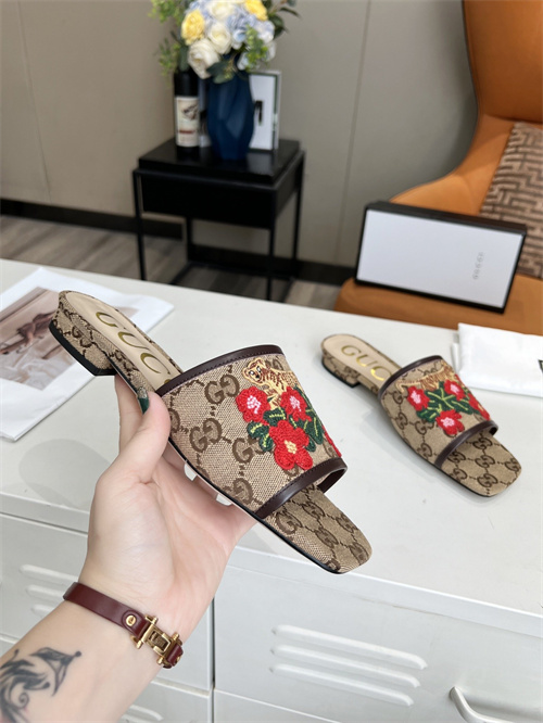 Gucci Sandal(AAA)-W-137