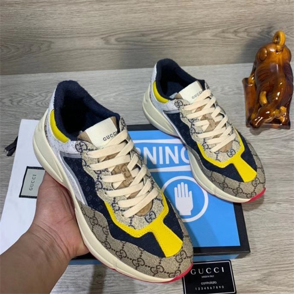 Gucci Clunky Sneaker-010