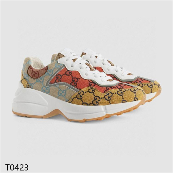 Gucci Clunky Sneaker-121