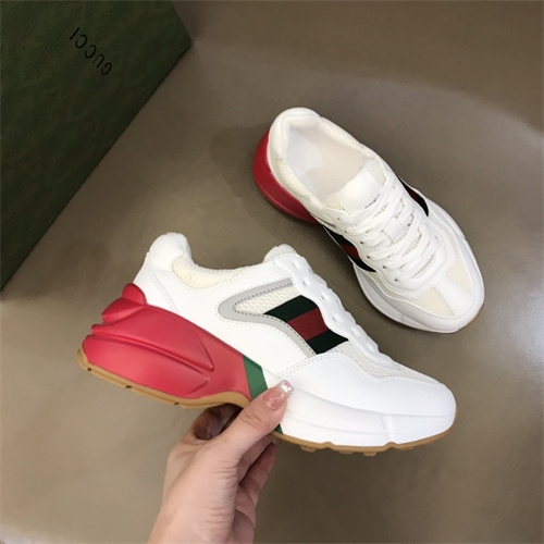 Gucci Clunky Sneaker-123