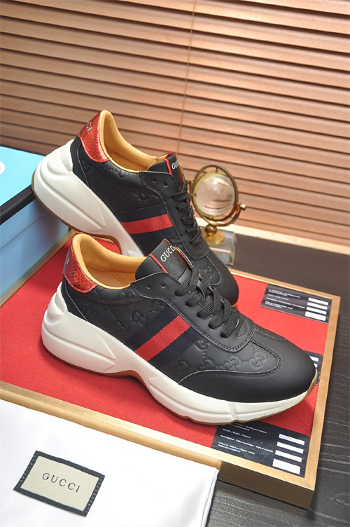Gucci Clunky Sneaker-146