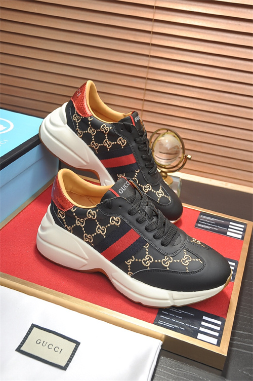 Gucci Clunky Sneaker-150