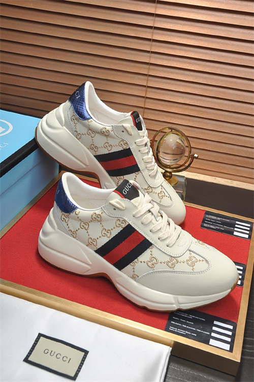 Gucci Clunky Sneaker-151