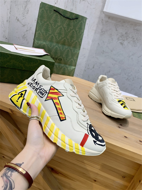 Gucci Clunky Sneaker-180