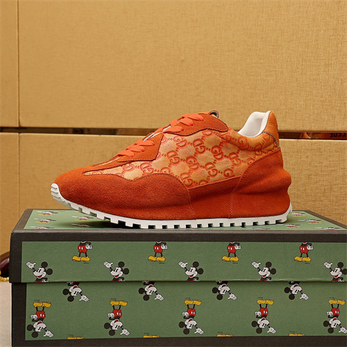 Gucci Clunky Sneaker-212