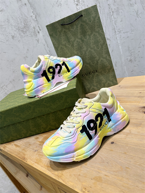 Gucci Clunky Sneaker-233