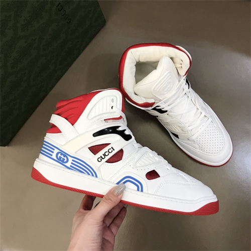 Gucci Clunky Sneaker-257