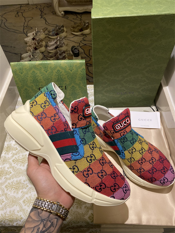 Gucci Clunky Sneaker-344