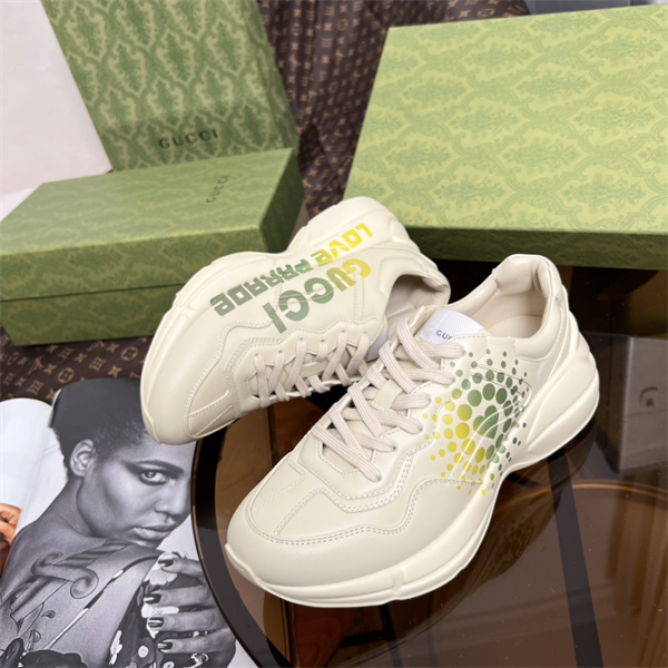 Gucci Clunky Sneaker-356