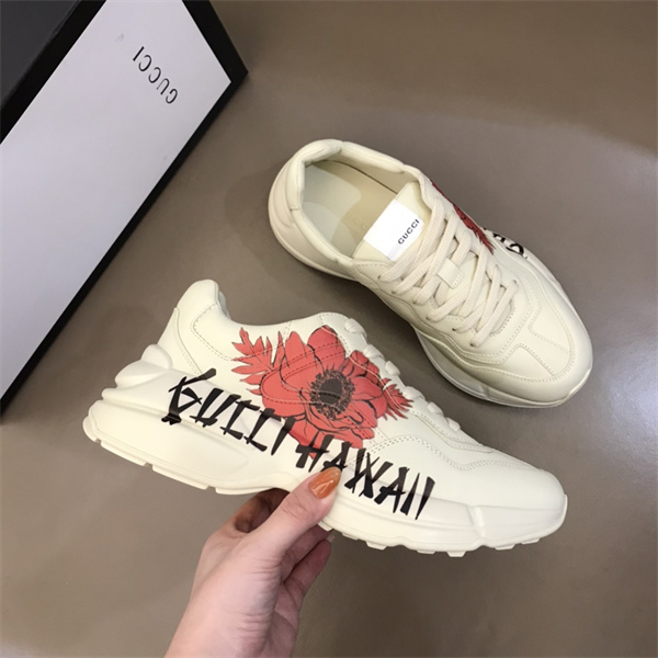 Gucci Clunky Sneaker-071