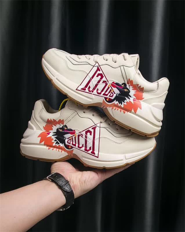 Gucci Clunky Sneaker-099
