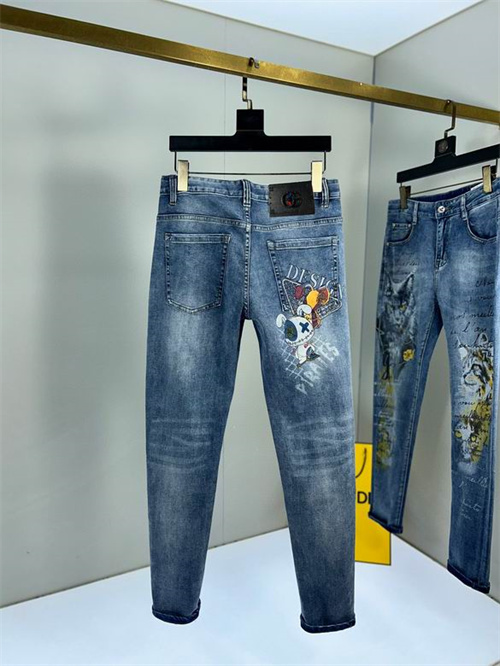 Gucci Jeans-M-040