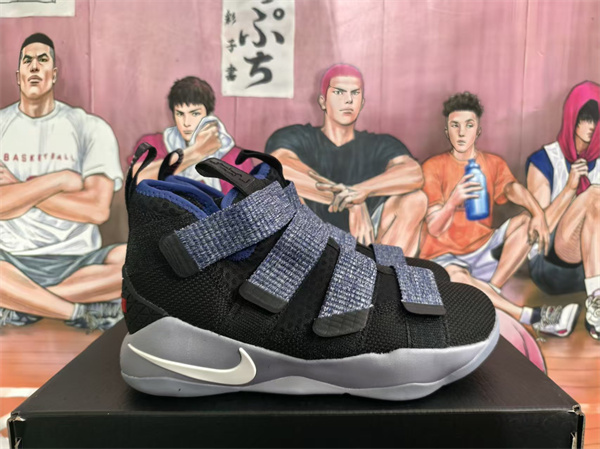 LEBRON SOLDIER 11-0001