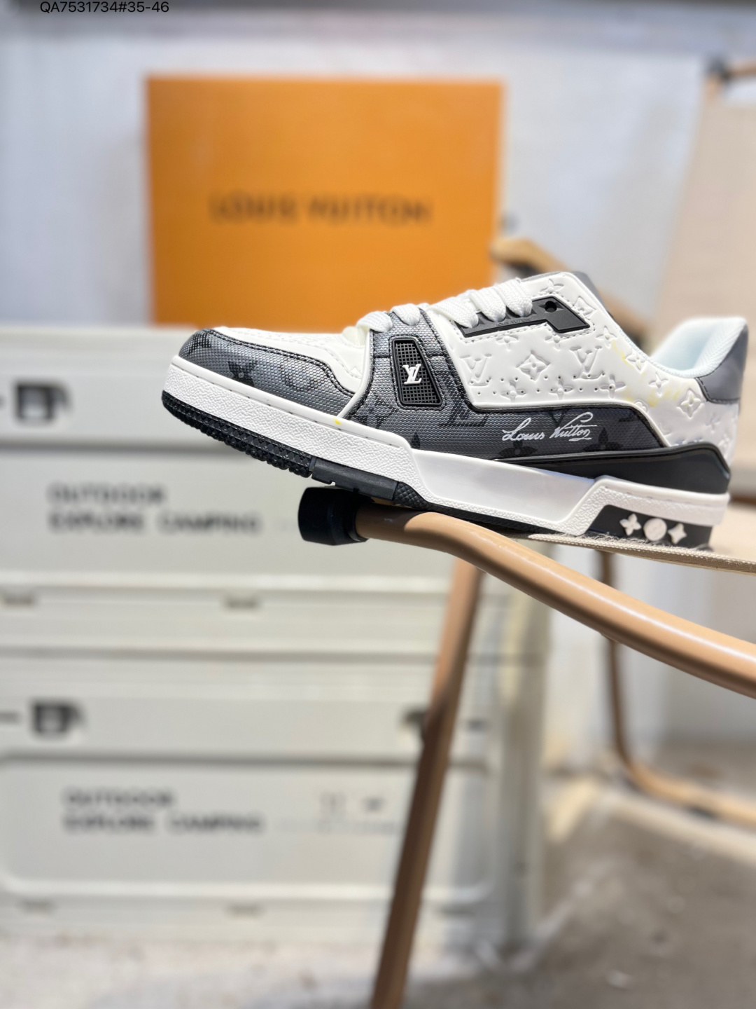 LV Shoes-M-0659