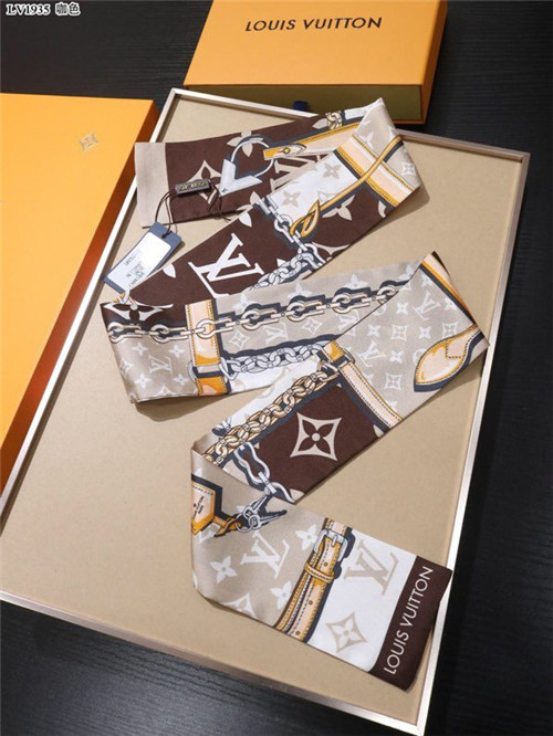 LV-Silk Scarf-013