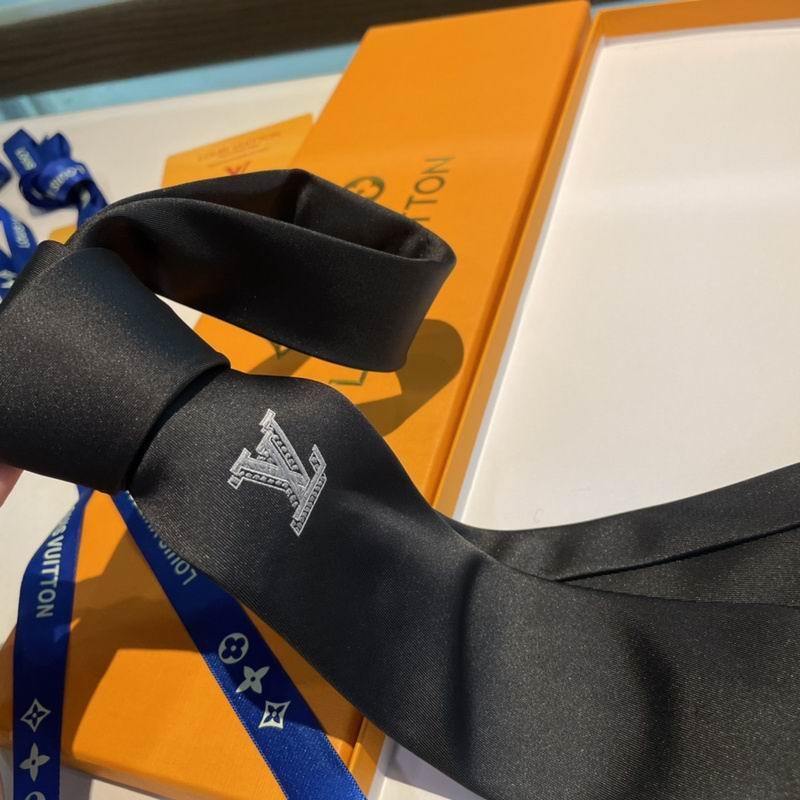 Lv-Tie-0130