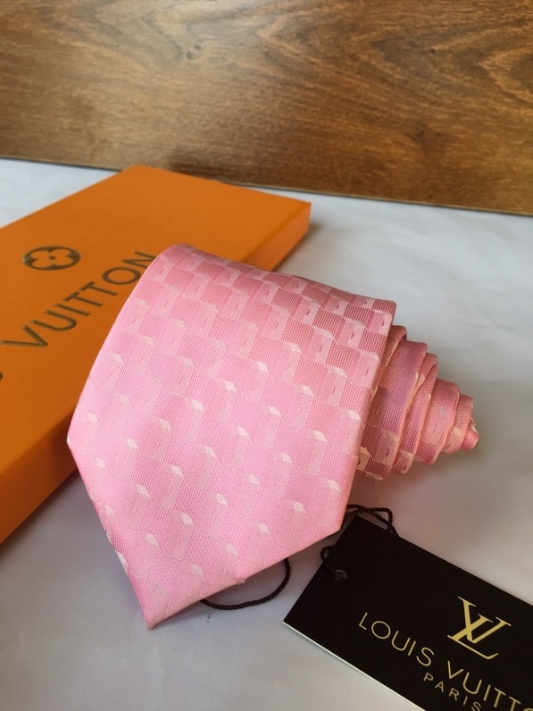 Lv-Tie-0082