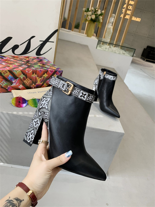 LV Boots(AAA)-063