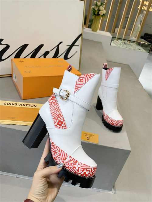 LV Boots(AAA)-064