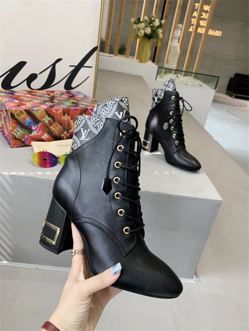 LV Boots(AAA)-082