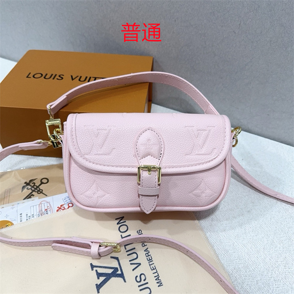 LV small bag-1025