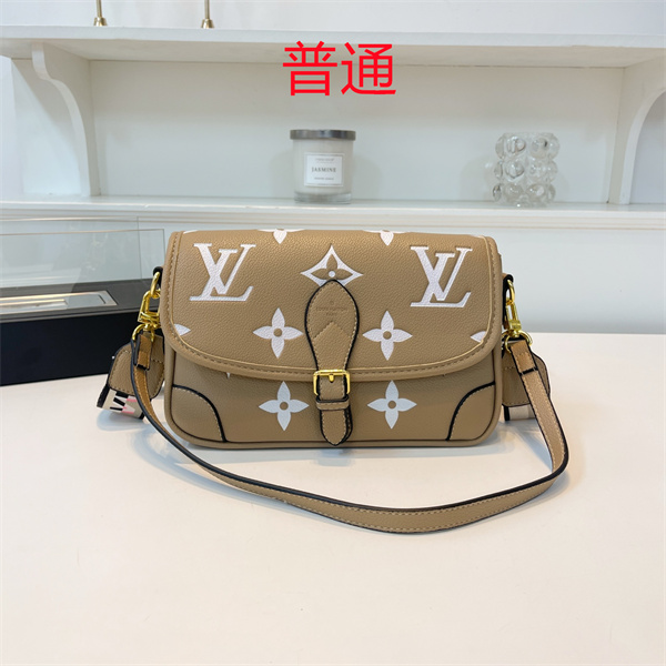 LV small bag-1266