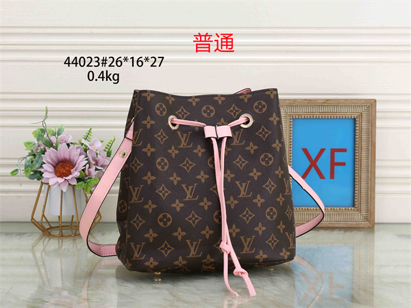 LV small bag-0439