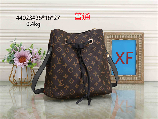 LV small bag-0441
