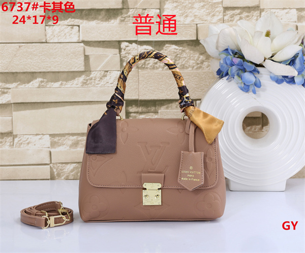 LV small bag-0498