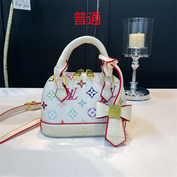 LV small bag-0676