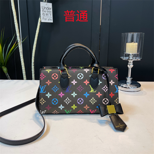 LV small bag-0679