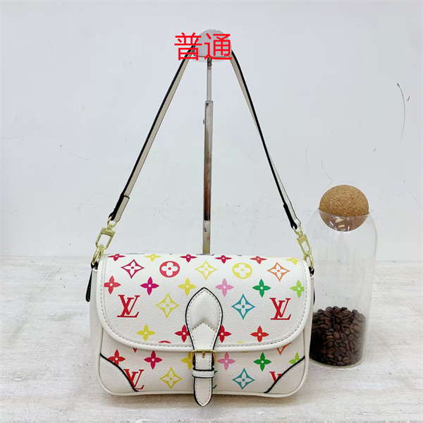 LV small bag-0885