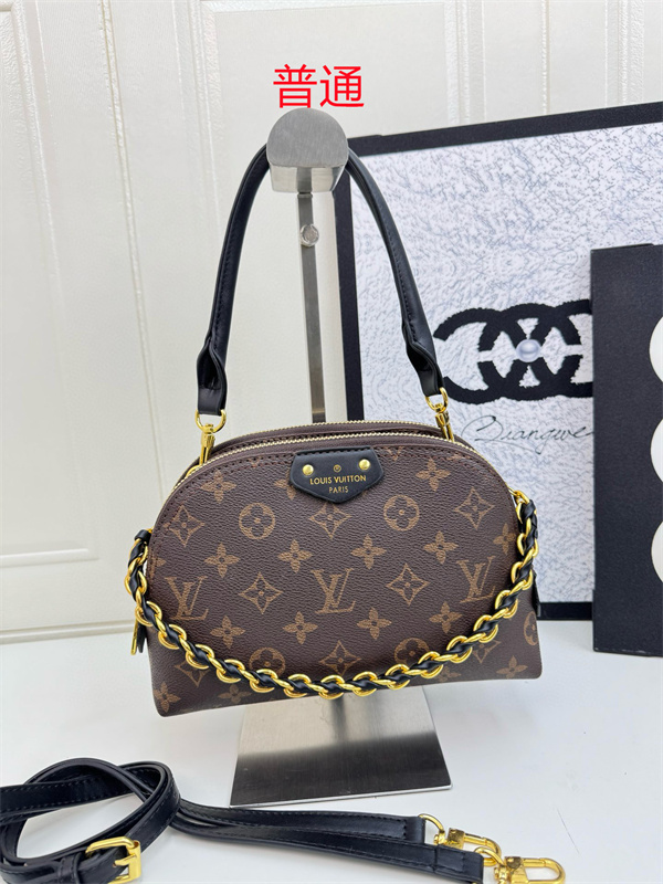 LV small bag-0944