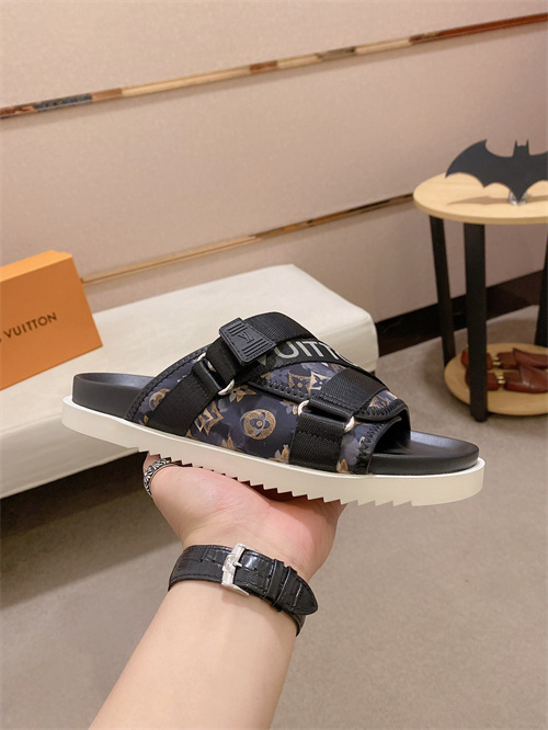 LV Sandal-M(2)-149