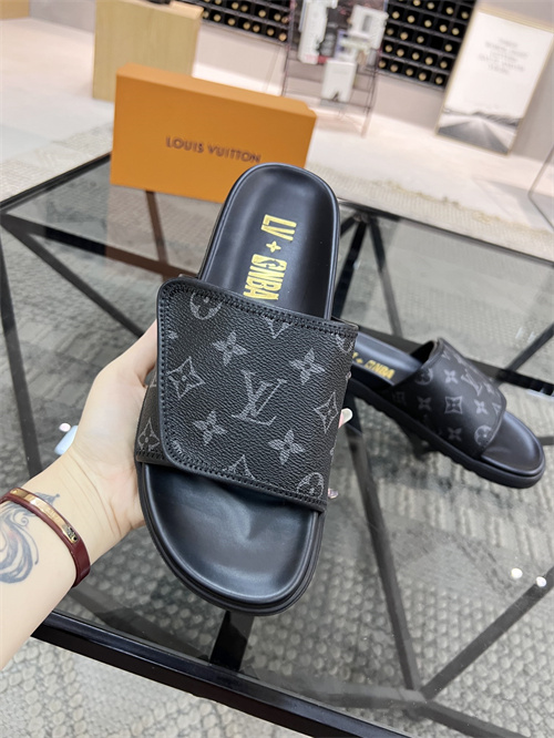 LV Sandal-M(2)-241