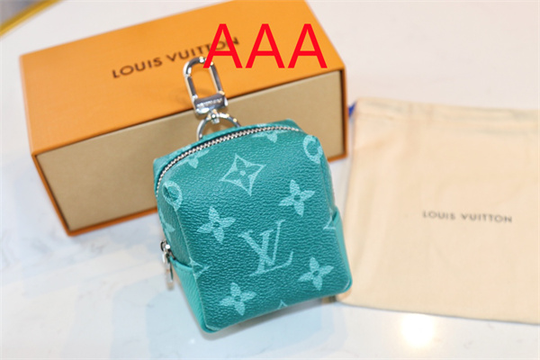 LV Key chain-081